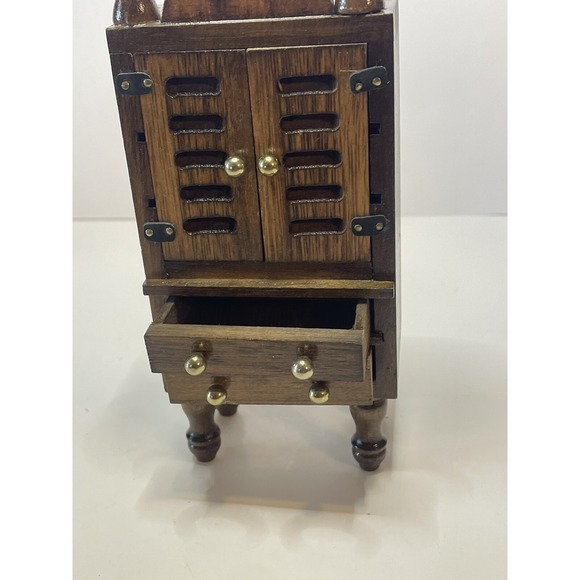 Lot of 5‎ Dollhouse Miniature Wood hutch/China cabinets Cupboards Shelves Chest - Picture 11 of 16